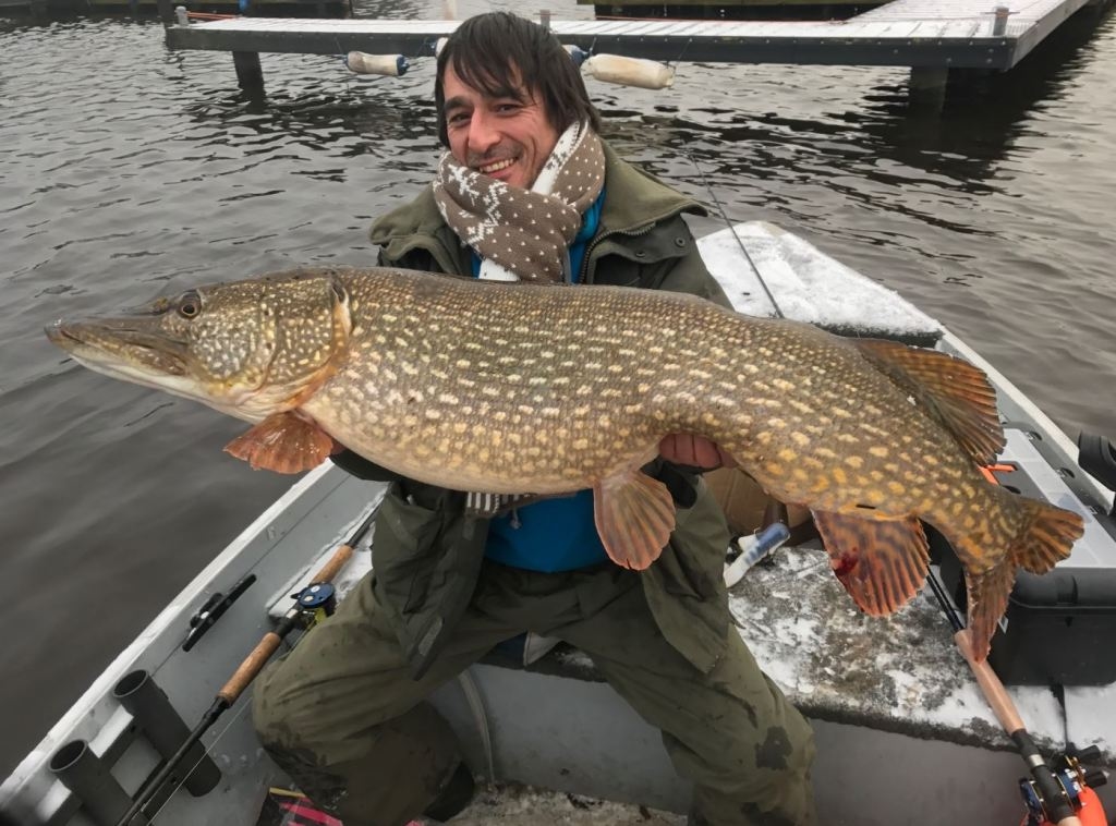 Groots water, grote vissen – Mannen van Eer