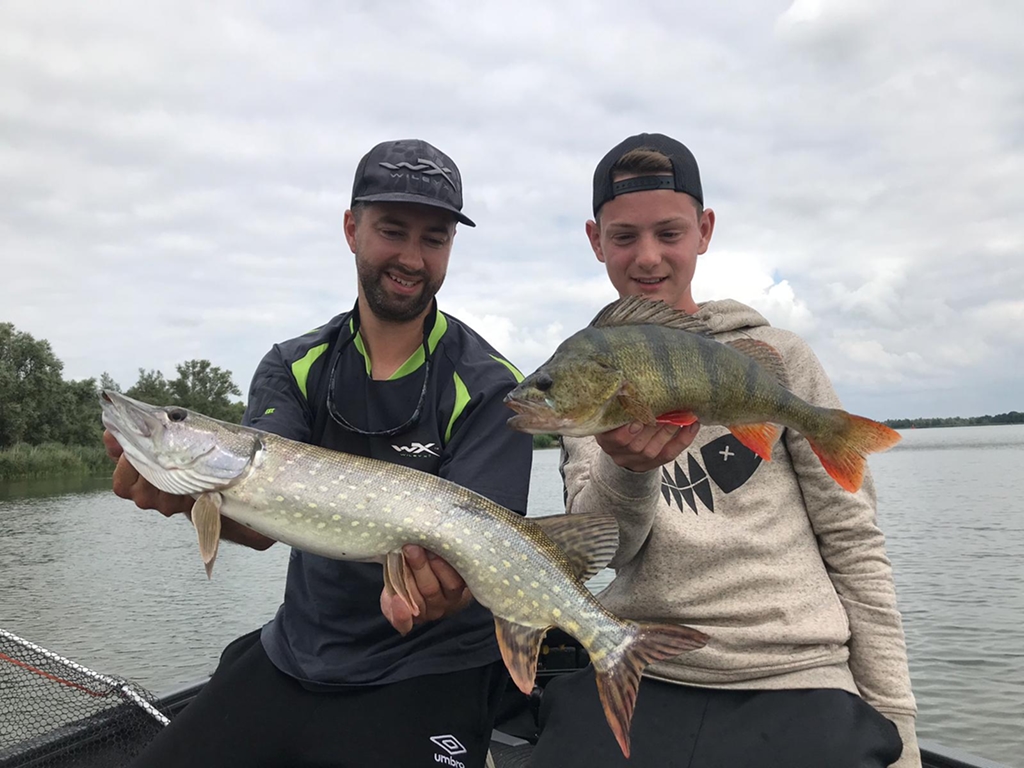 Op de rivier met roofvis topper Hendry Vis – Crankbaits only