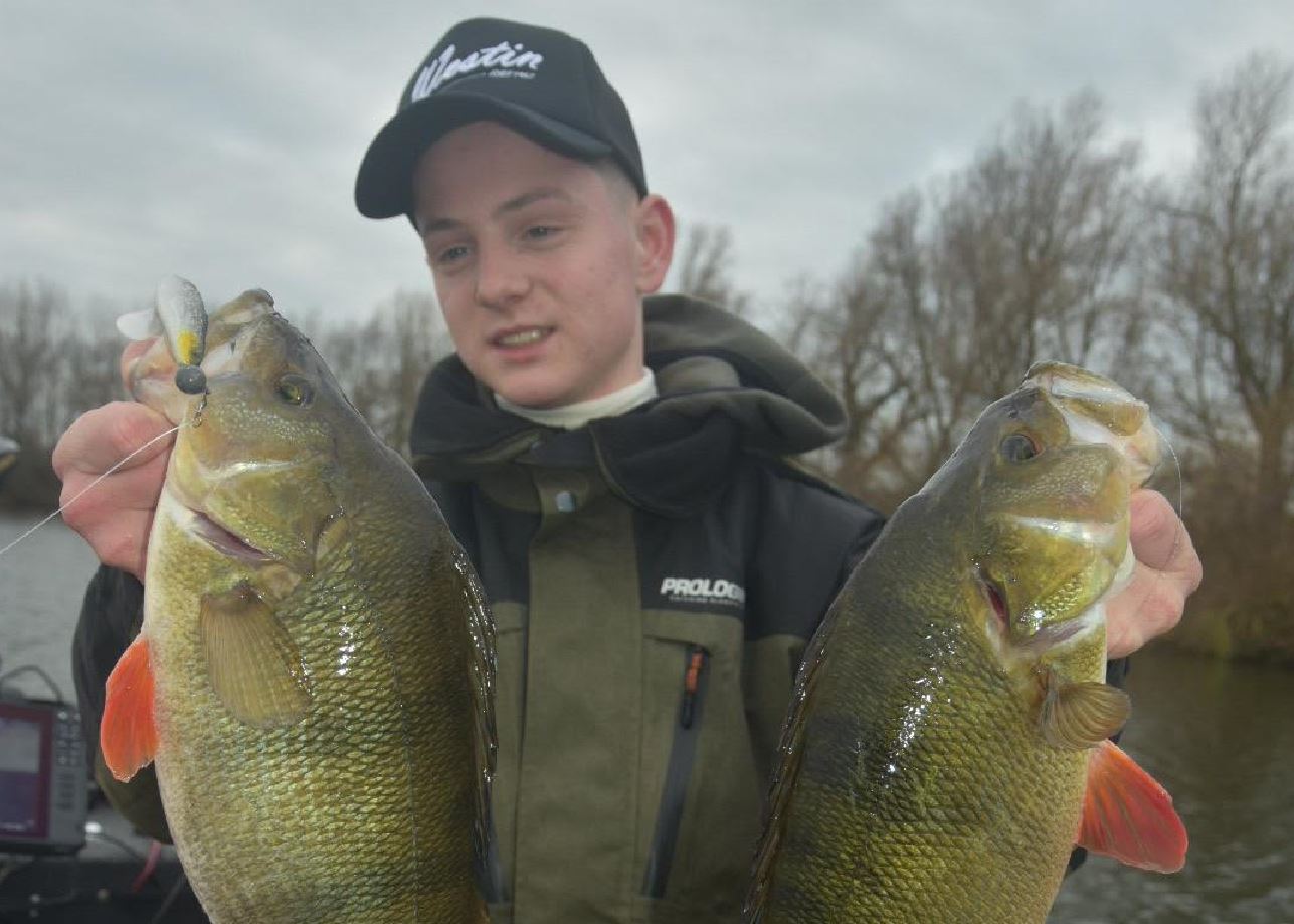 Jiggend en met de C rig op megabaars – Dominique met Luc Coppens