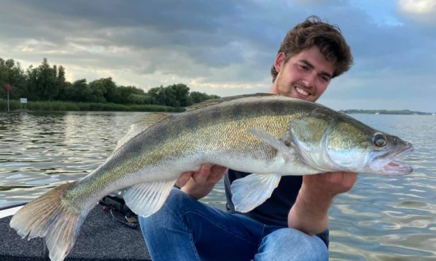 Roofmeister Inside – Ruim 40 actuele vangstfoto’s – 128 cm snoek & snoekbaars van 101 cm!