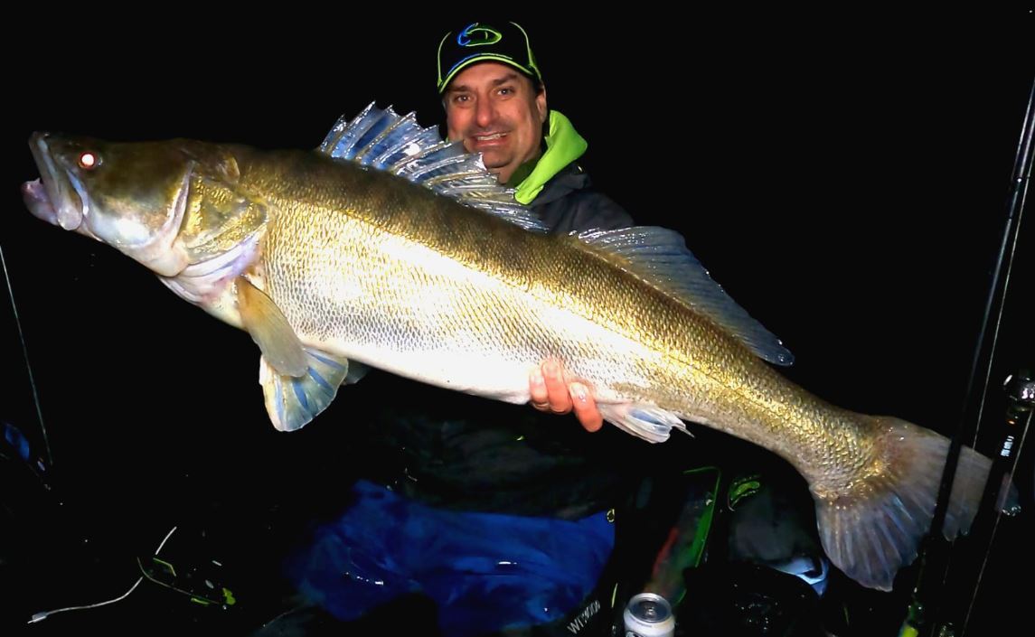 Maikel Lambregts vangt ALLERGROOTSTE snoekbaars ooit tijdens een wedstrijd