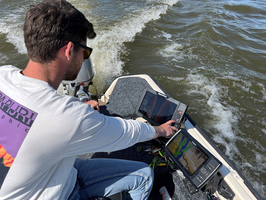 Waarom de Raymarine Element een topkeuze is voor elke visser