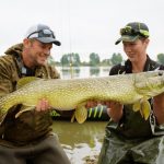***VIDEO*** BIZARRE & ONVERWACHTE VANGSTEN tijdens een BELLYBOAT sessie!